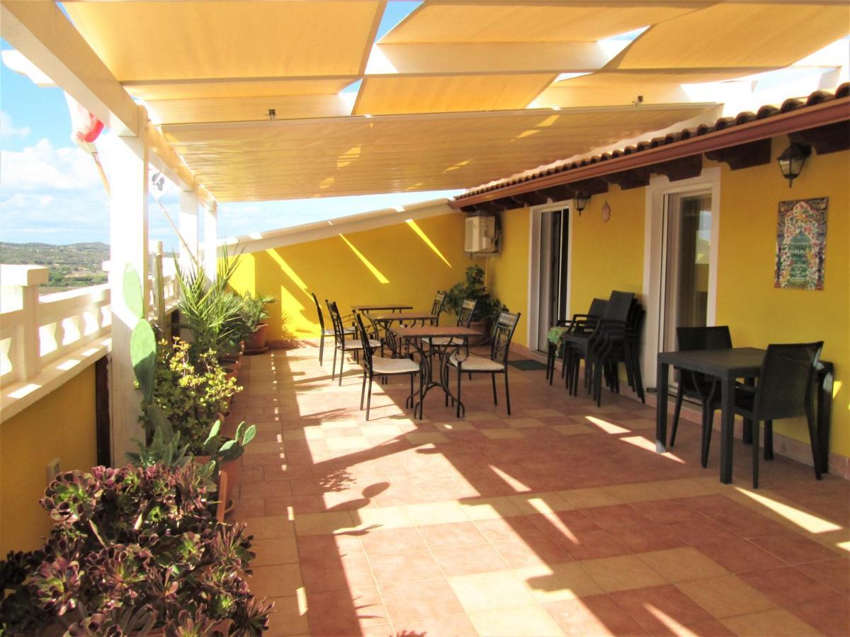 B&B Le Terrazze Isola Di S. Antioco SantʼAntìoco Exterior foto