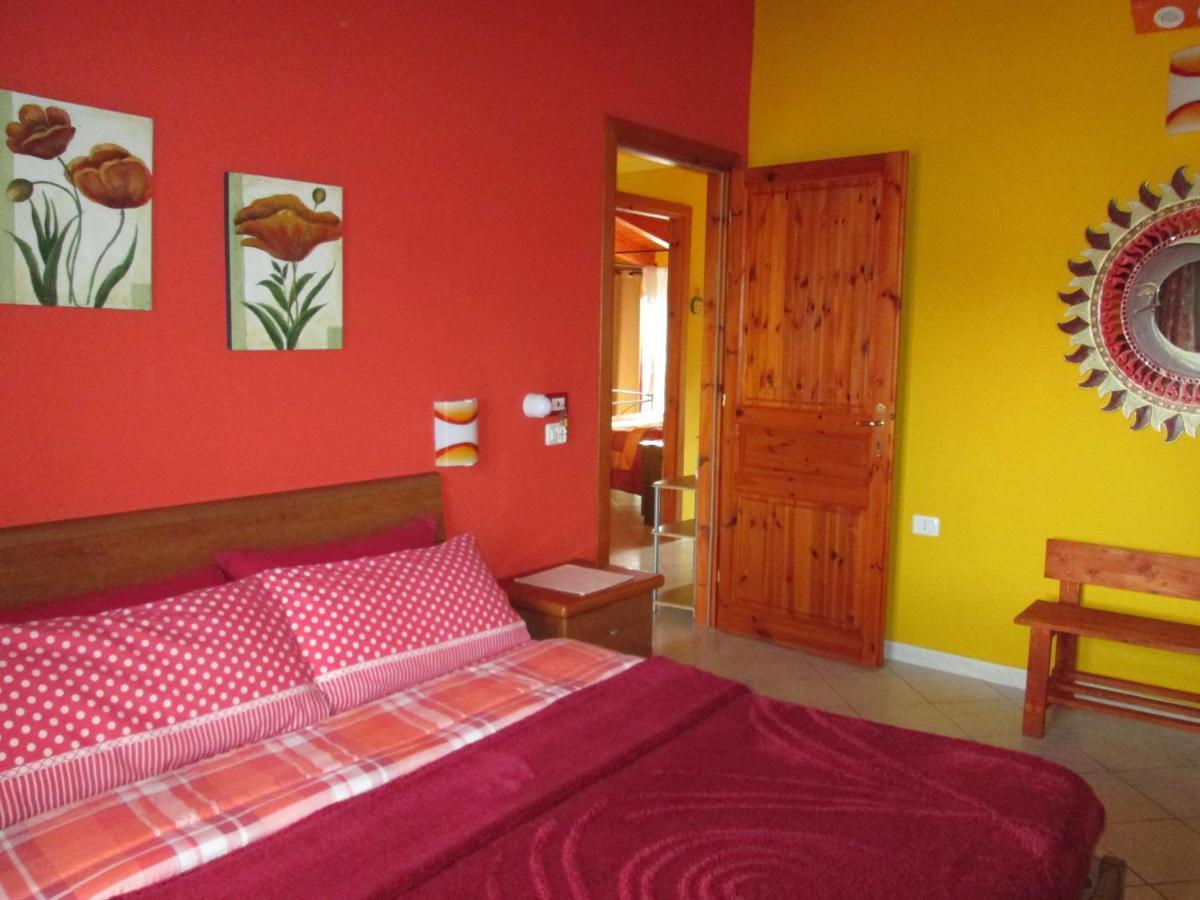 B&B Le Terrazze Isola Di S. Antioco SantʼAntìoco Exterior foto