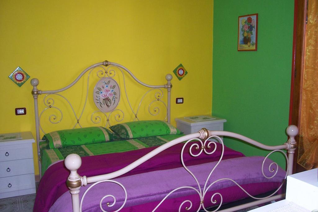 B&B Le Terrazze Isola Di S. Antioco SantʼAntìoco Habitación foto