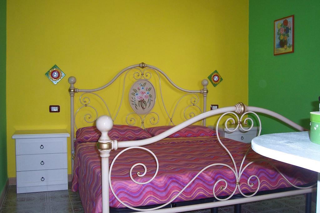 B&B Le Terrazze Isola Di S. Antioco SantʼAntìoco Exterior foto